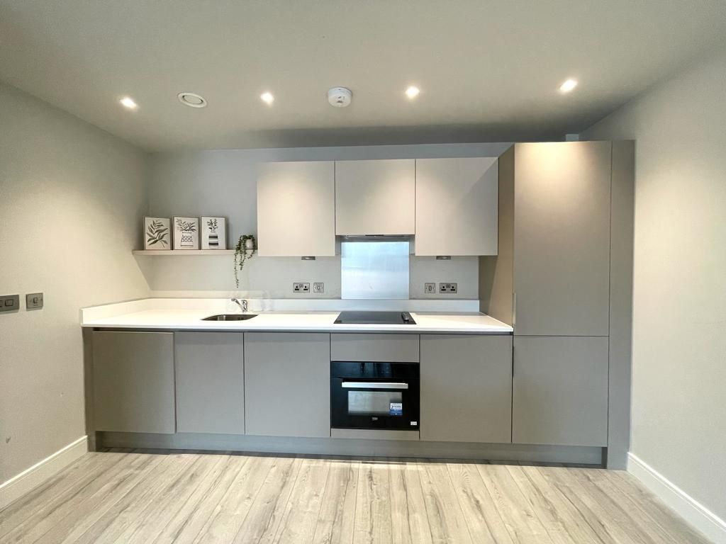 Property photo 2 of 17 Kitchen.Jpg