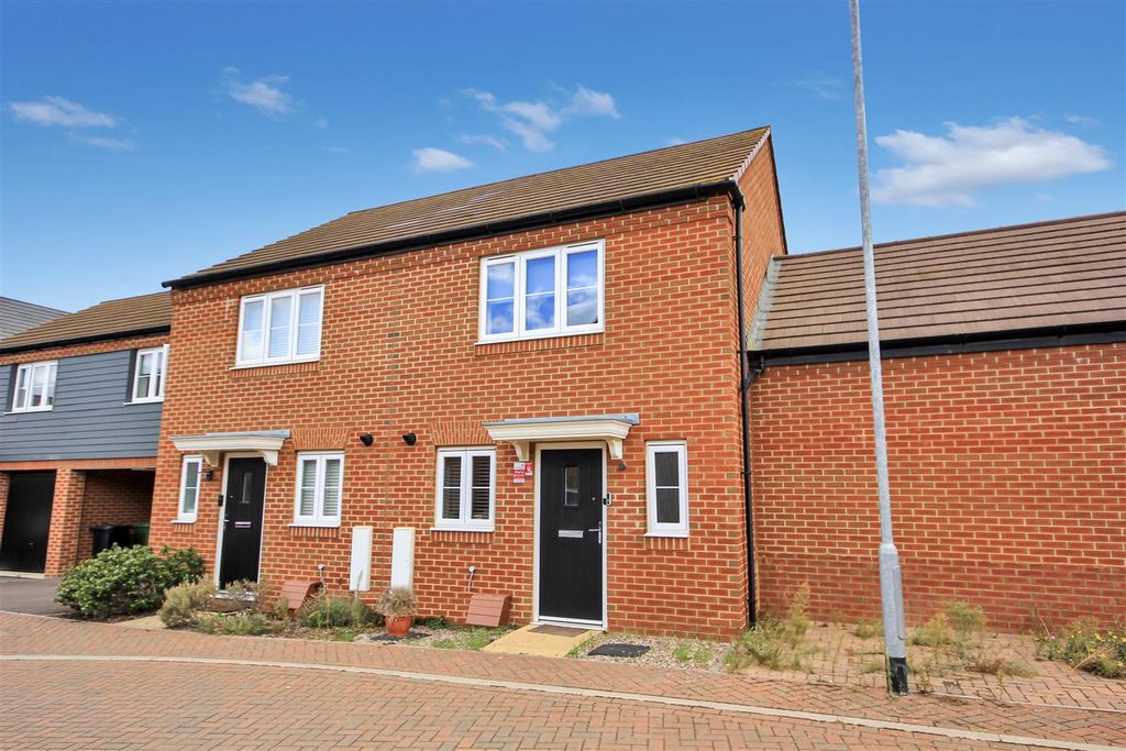 Property photo 1 of 9 Front.Jpg