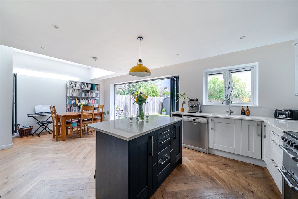 Property photo 2 of 21 Picture No. 08