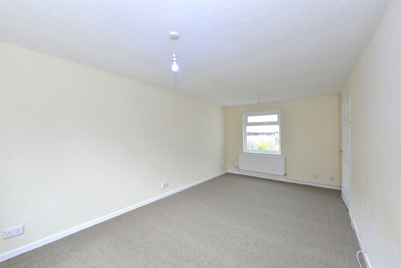 Property photo 3 of 17 Photo 8
