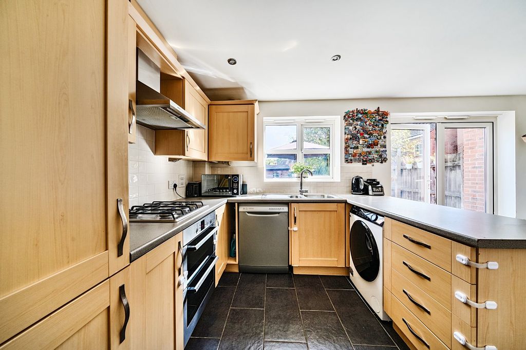 Property photo 3 of 17 Picture No. 09