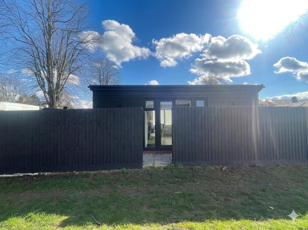 Property photo 3 of 19 External