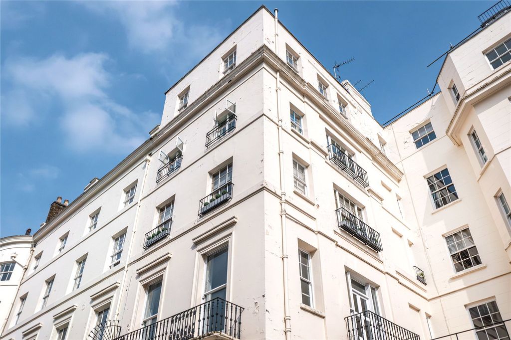 Property photo 2 of 25 Picture No. 30