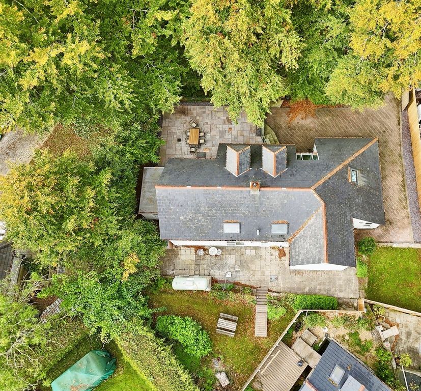 Property photo 3 of 34