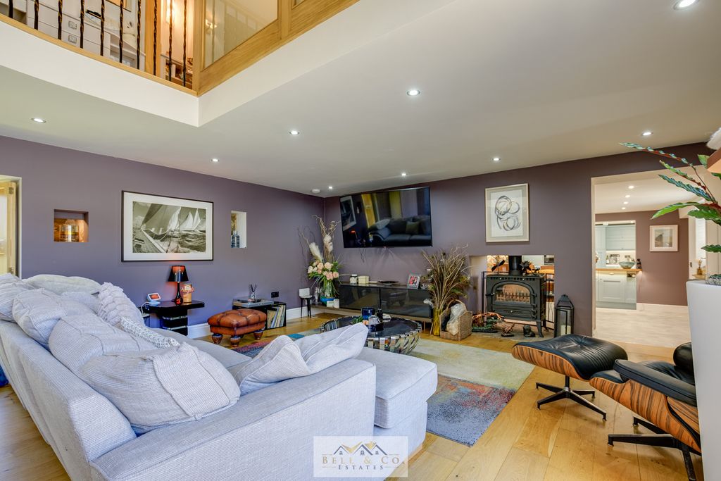 Additional image 6 of 7 bed barn conversion for saleBankside, Brightholmlee, Sheffield S35