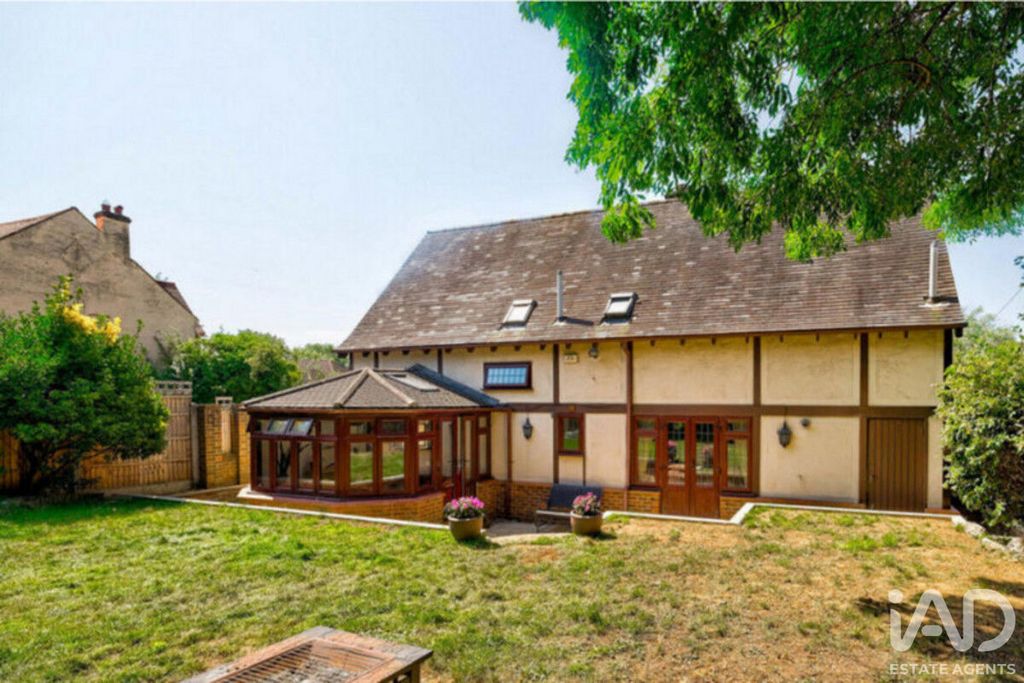 Property photo 1 of 21