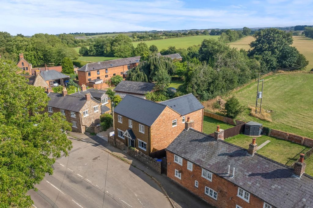 Property photo 1 of 48 Drone 5