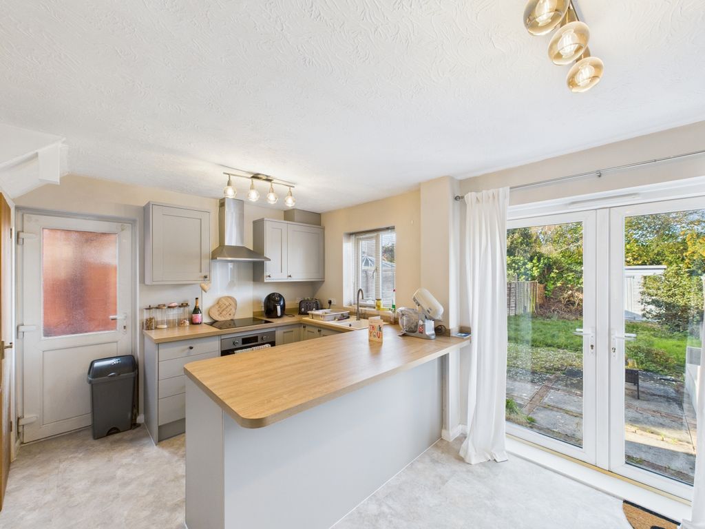 Property photo 3 of 10 Cam02808G0-Pr0175-Still001