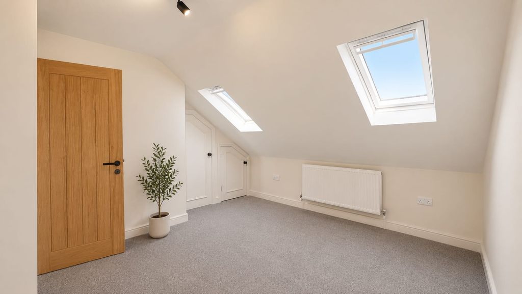 Property photo 1 of 11 6 Bedroom HMO House To Rent