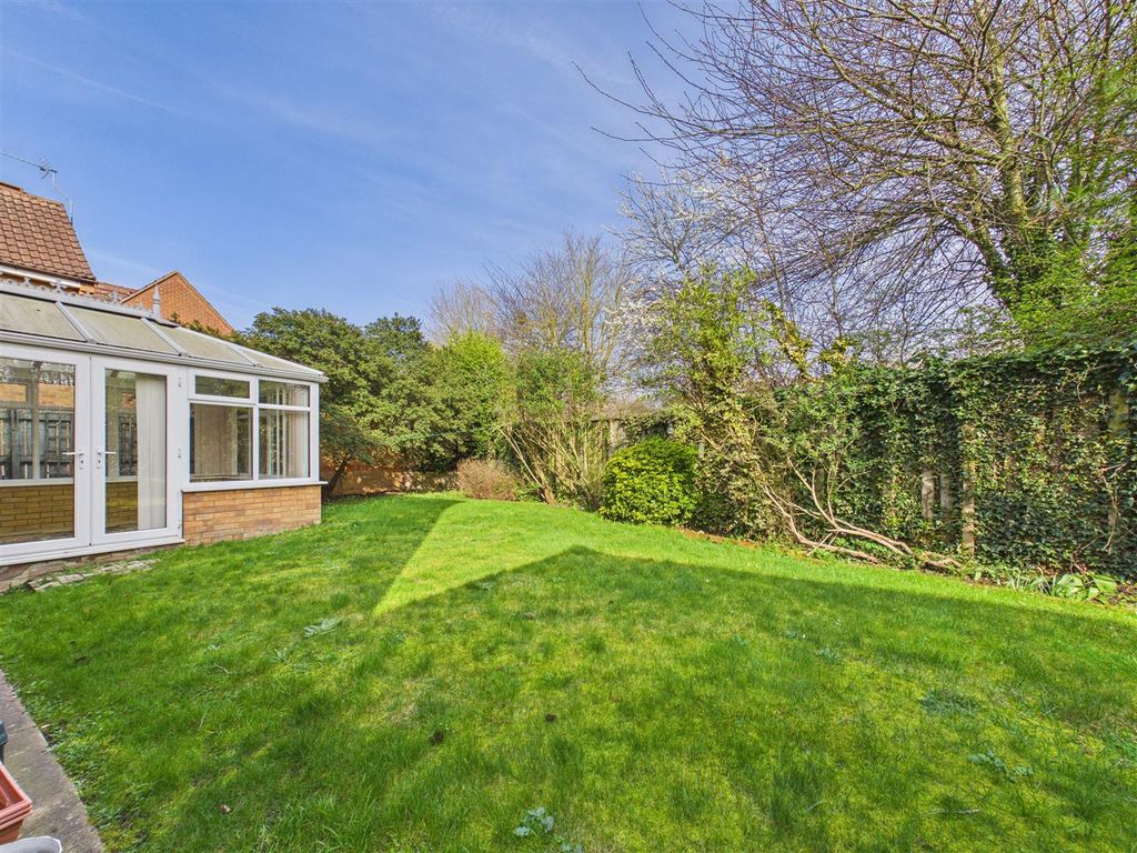 Property photo 2 of 16 Outside