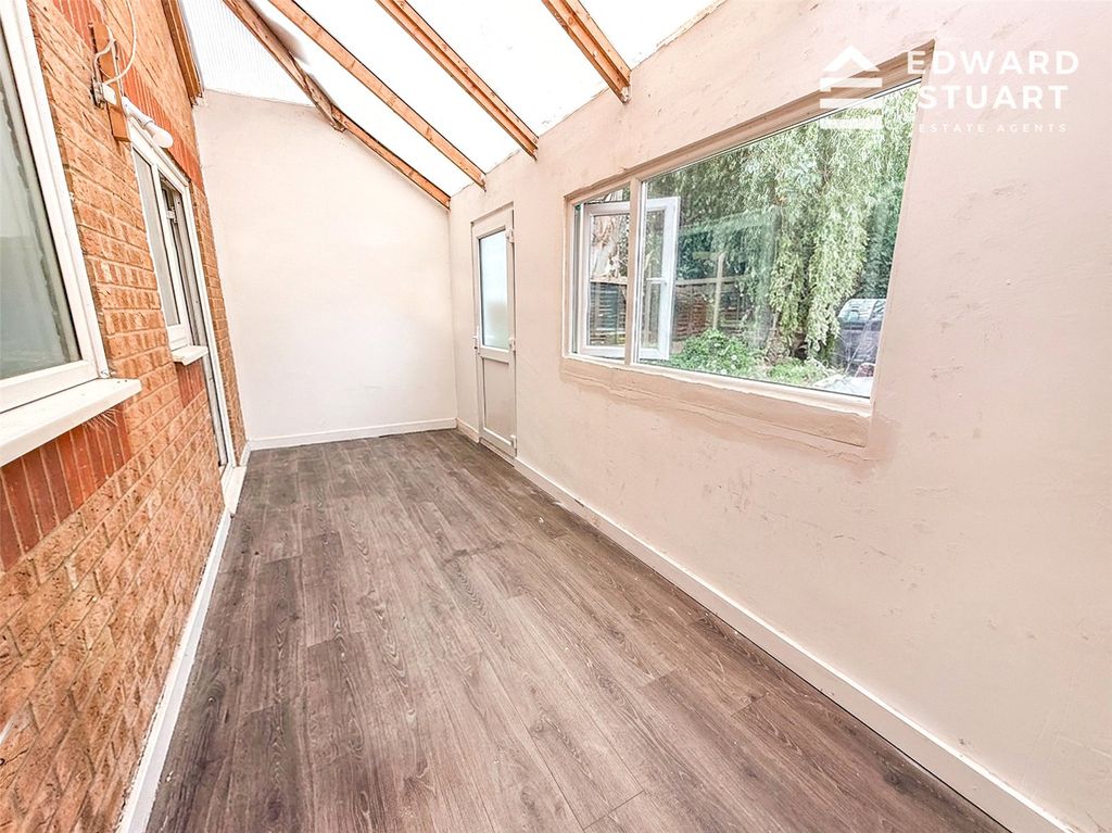 Property photo 3 of 9 Picture No. 06