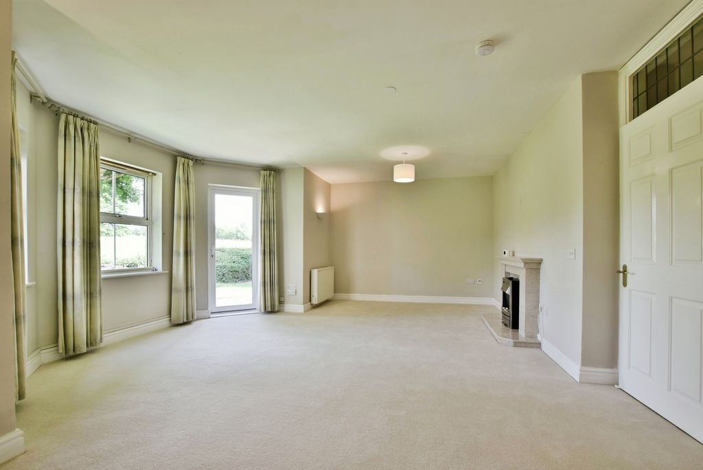 Property photo 2 of 13 Pbox-Img.Jpg