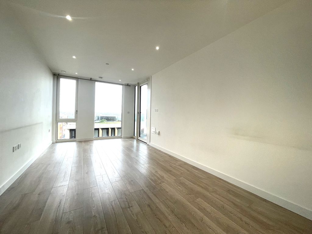 Property photo 2 of 7