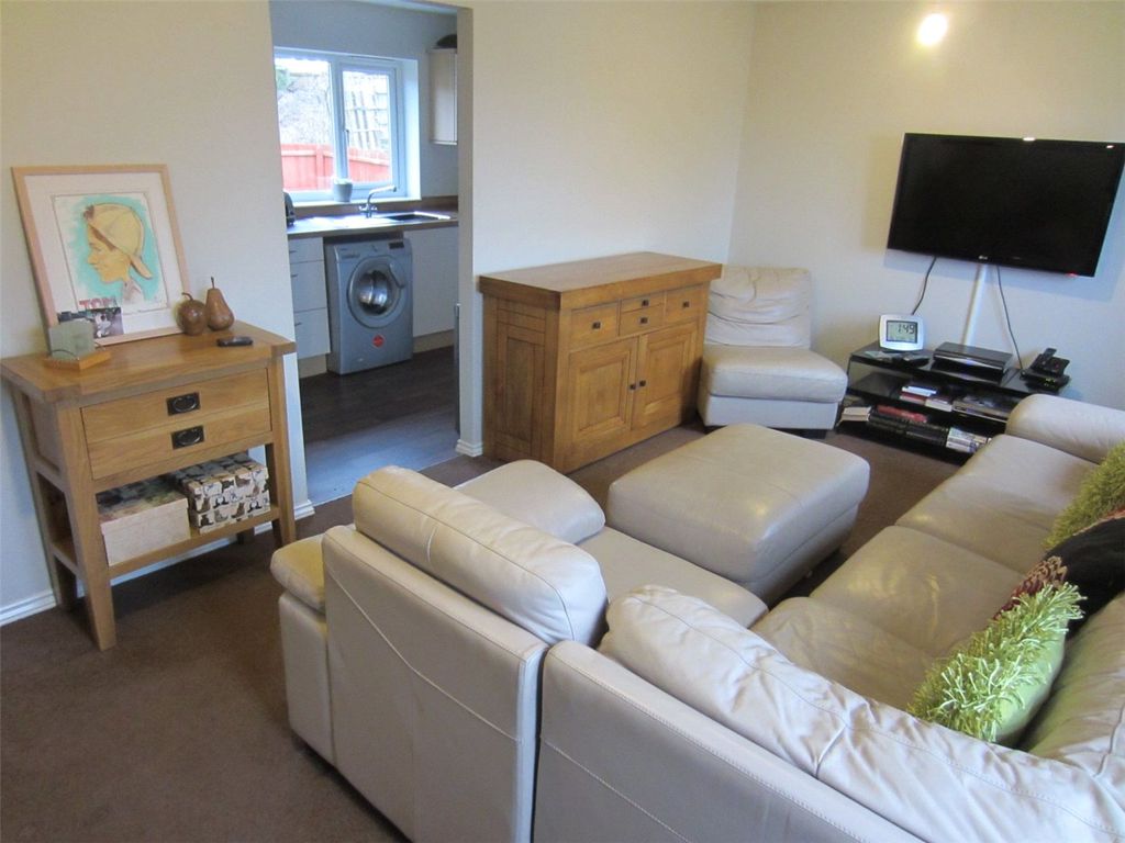 Property photo 3 of 9 Picture No. 06