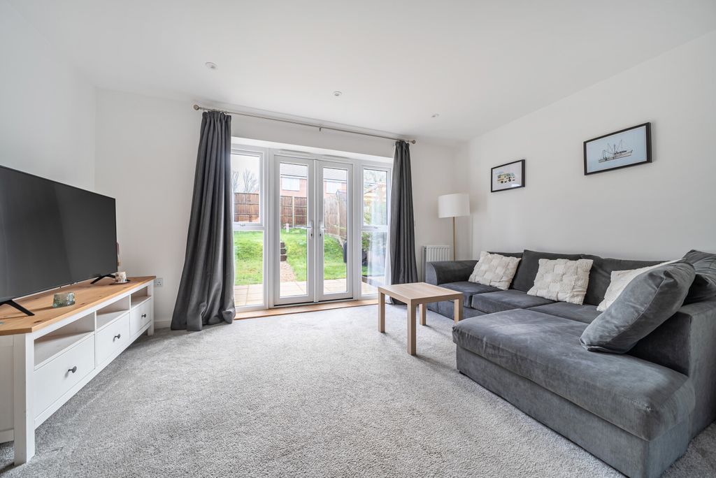 Property photo 3 of 21 1397914-9-69679E7...