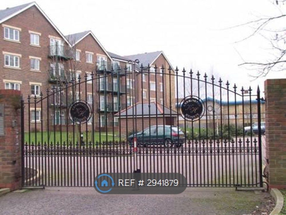 Property photo 1 of 14 Rear Gated Parking