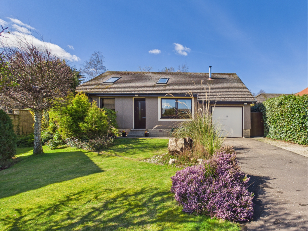 Property photo 1 of 33