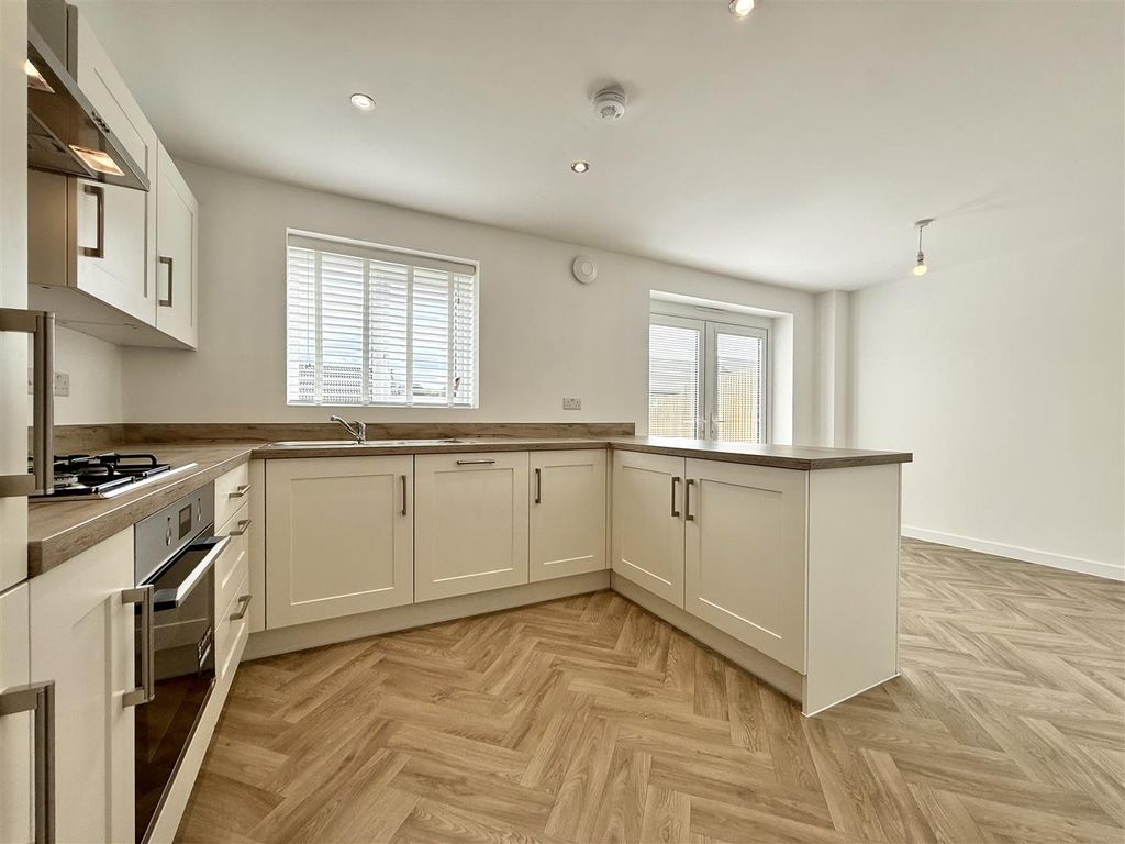 Property photo 3 of 22 3