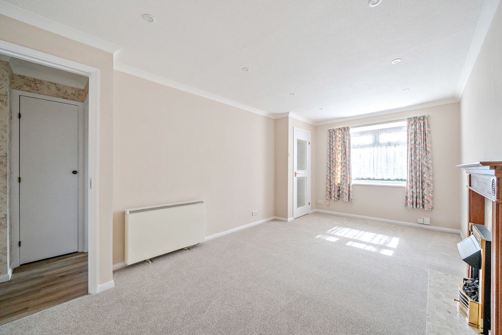 Property photo 2 of 16 1441581-4-69d77d4...