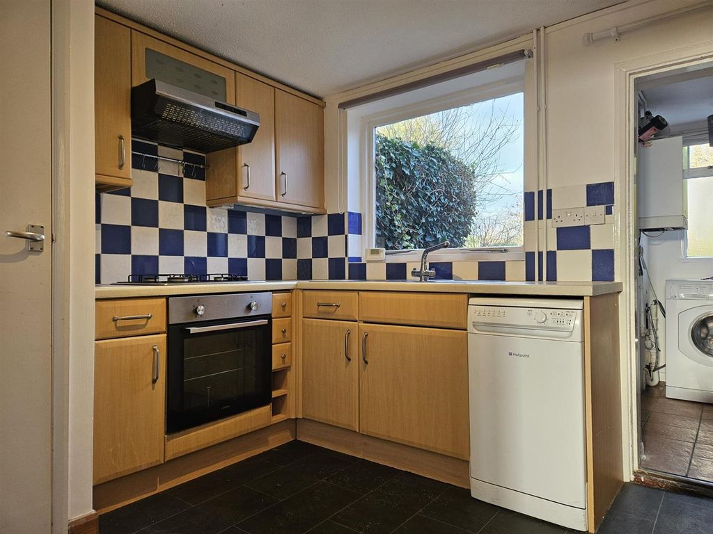 Property photo 1 of 10 1000007255.Jpg