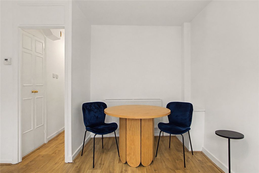 Property photo 3 of 22 Picture No. 08