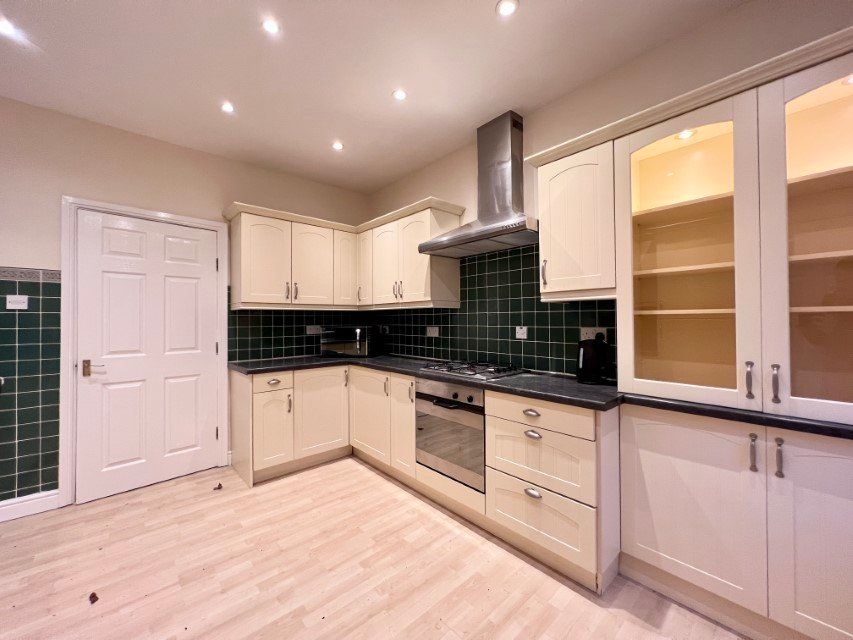 Property photo 3 of 16 3