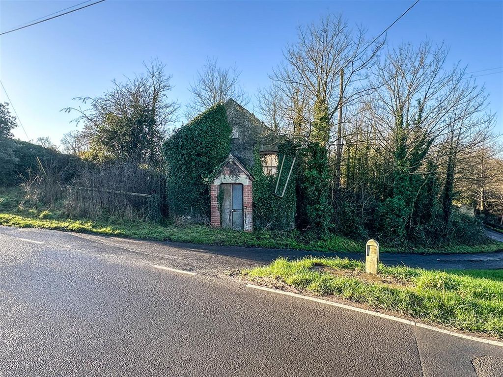 Property photo 1 of 11 Lotimage2432461.Jpg