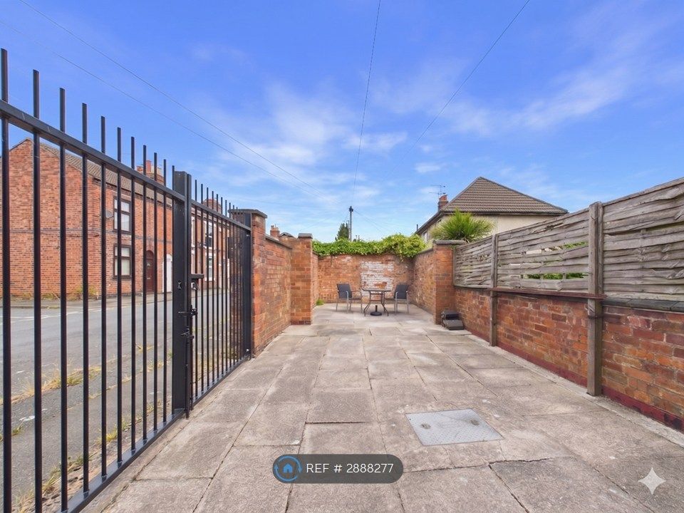 Property photo 3 of 15