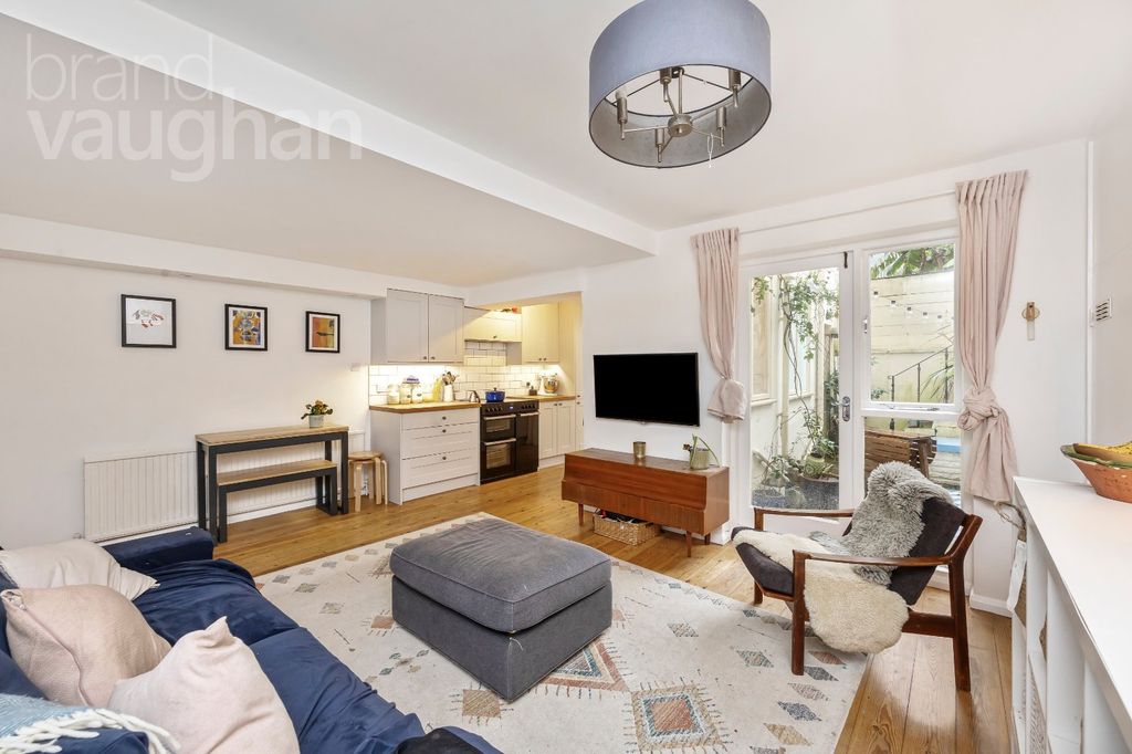 Property photo 3 of 16 Picture No. 54