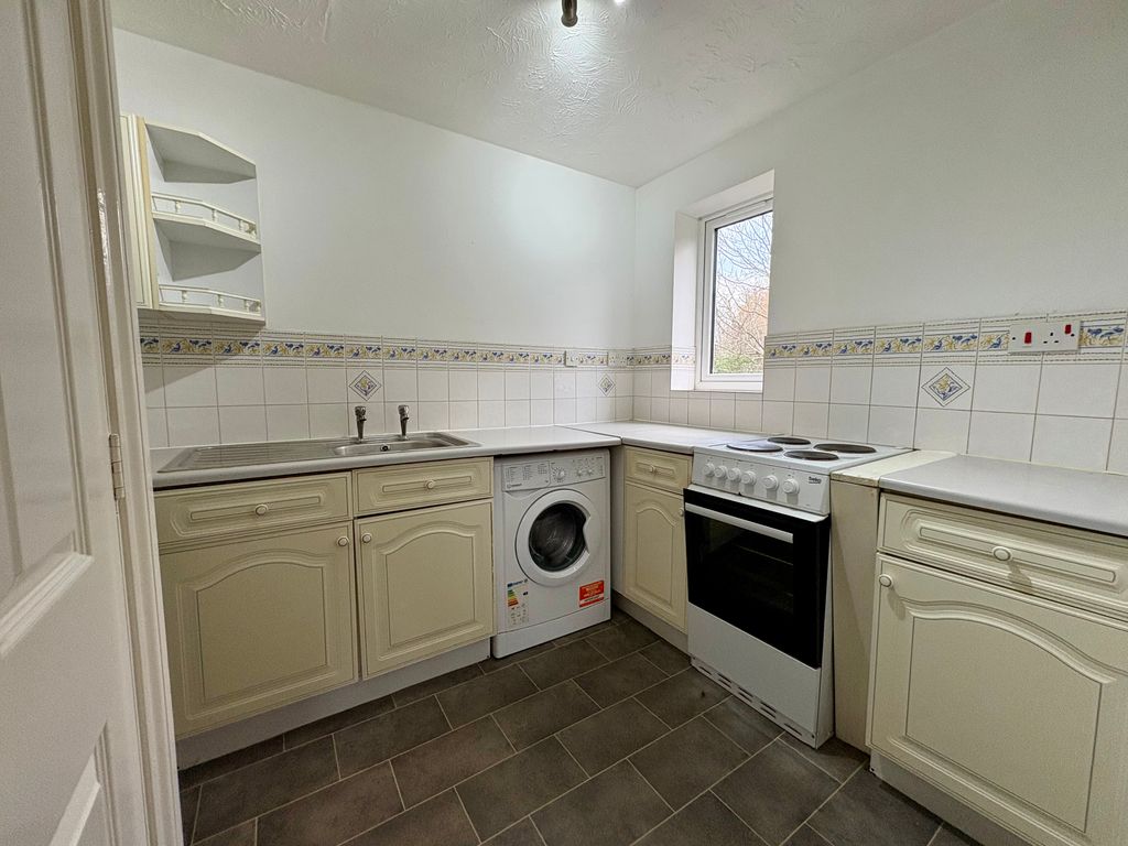 Property photo 3 of 5