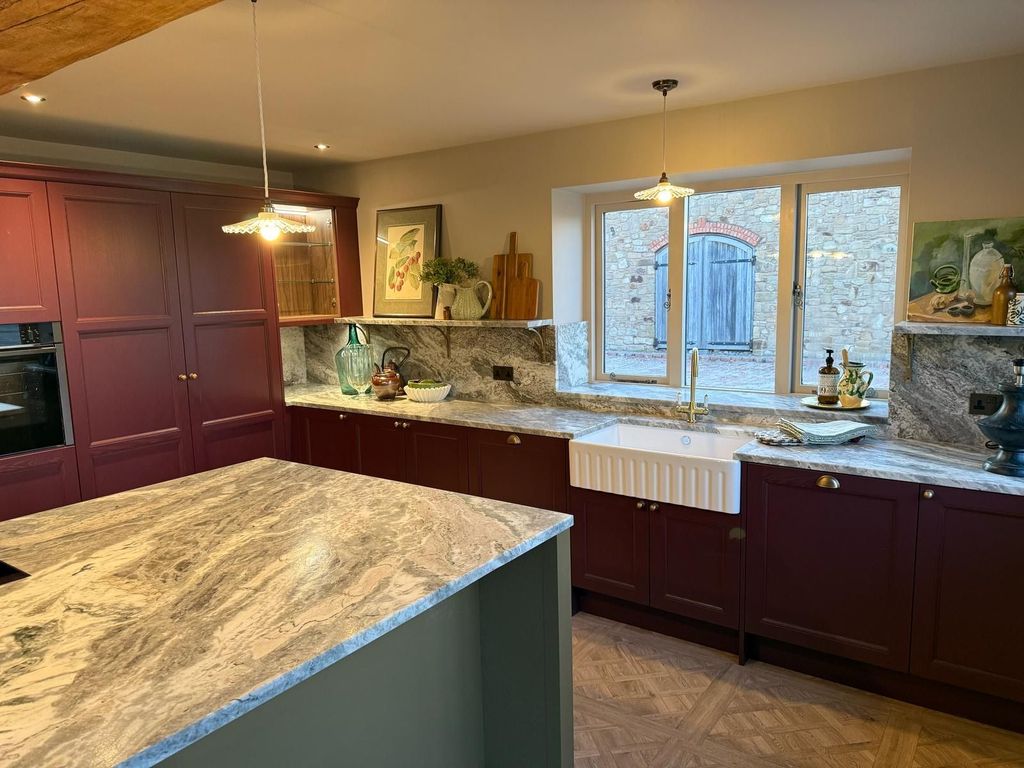 Property photo 2 of 46