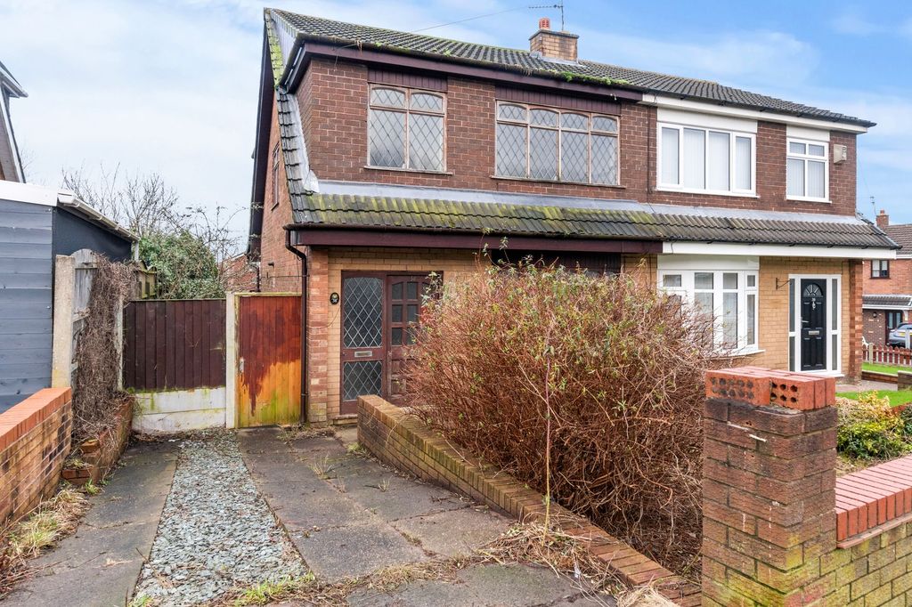 Property photo 1 of 15