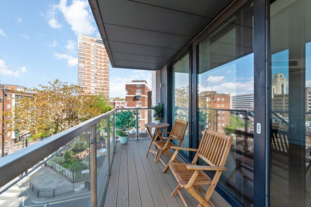 Property photo 2 of 12 Ebury Apartments 4.Jpg