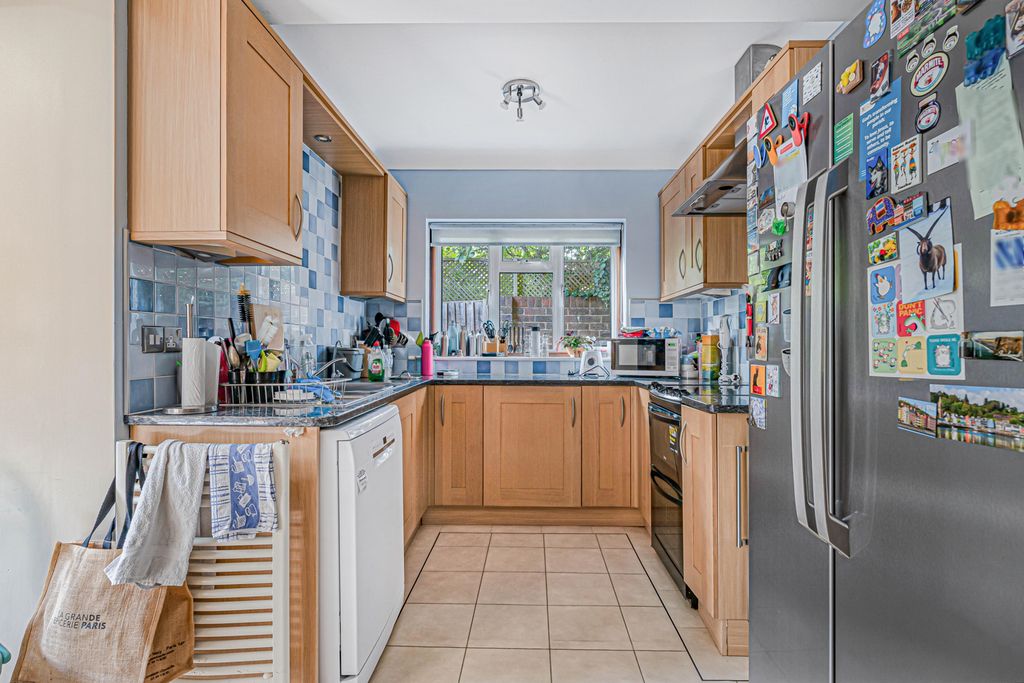 Property photo 3 of 24 Kitchen