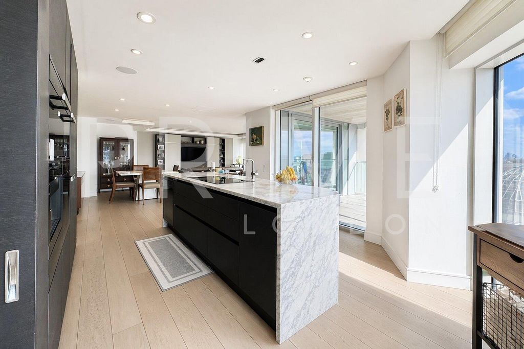 Property photo 3 of 17 Wm Tt13.Jpg