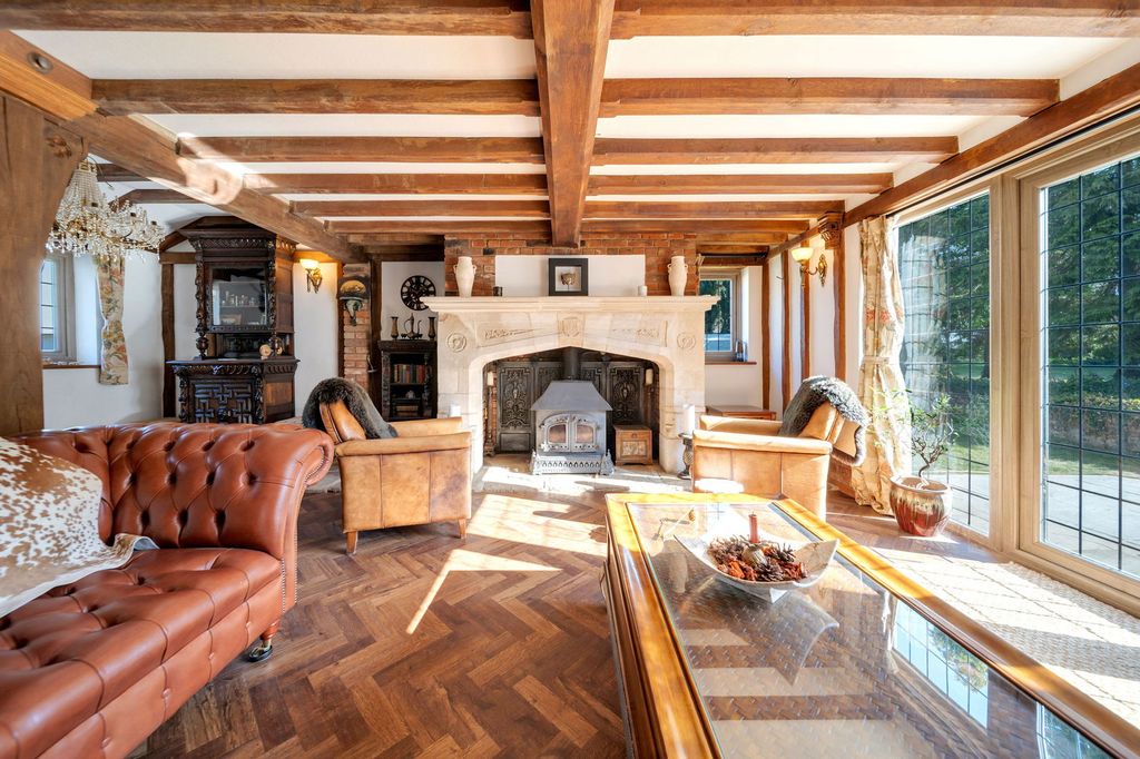 Property photo 2 of 61