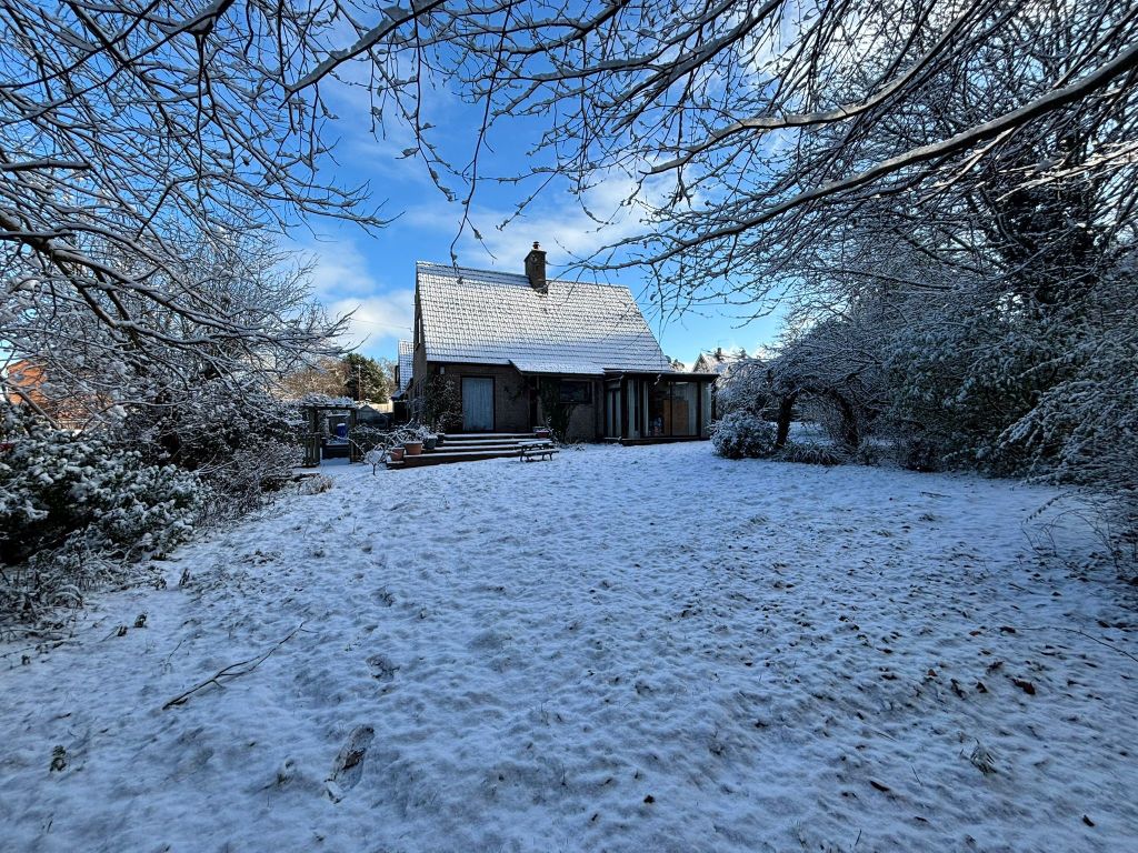 Property photo 2 of 23