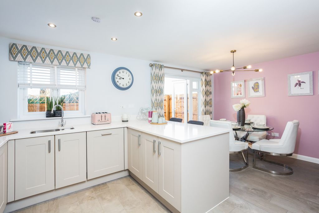 Property photo 2 of 7 Cypress_03 Kitchen Diner