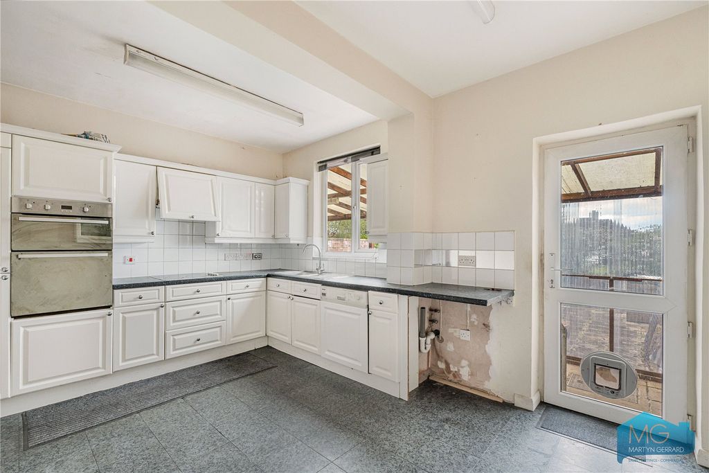 Property photo 3 of 18 Picture No. 27