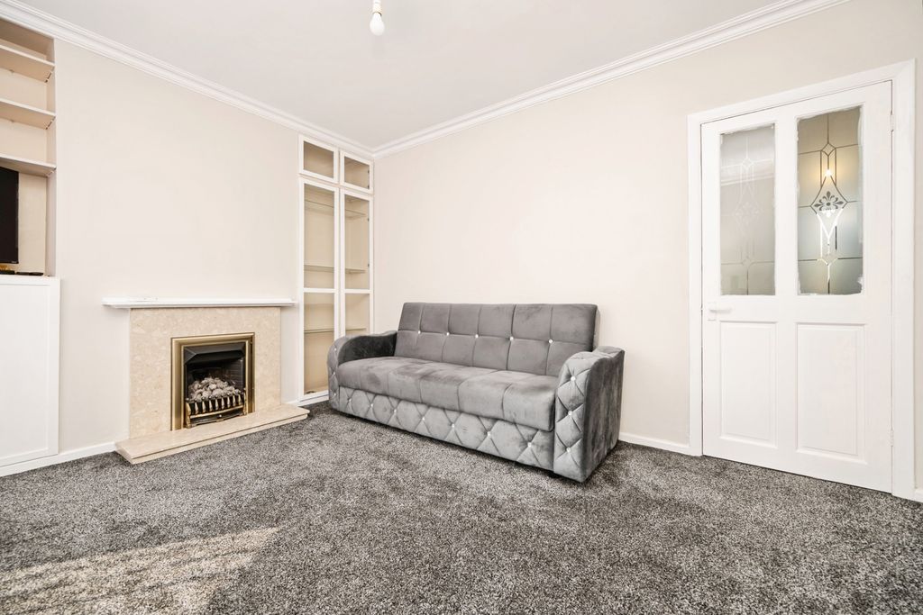 Property photo 2 of 27 Pbox-Img.Jpg