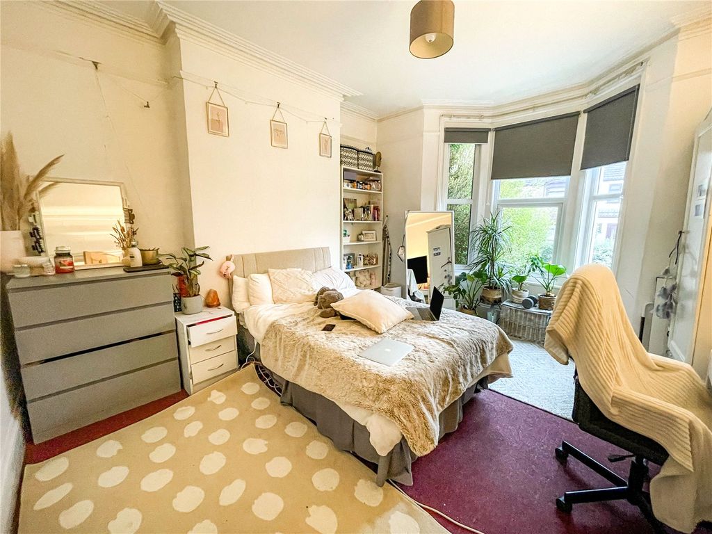 Property photo 2 of 11 Bedroom
