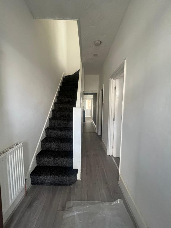 Property photo 2 of 12 Gallery