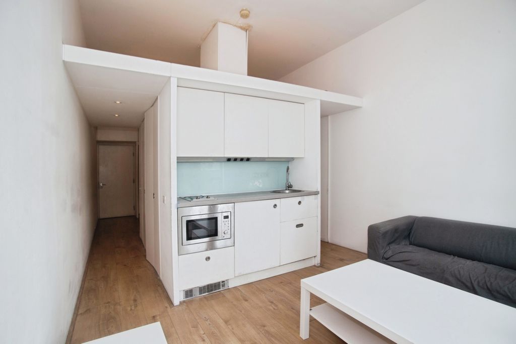 Property photo 3 of 11 Pbox-Img.Jpg