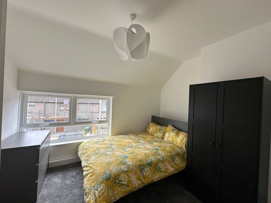 Property photo 1 of 4