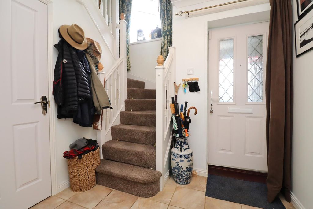 Property photo 2 of 44 Hallway