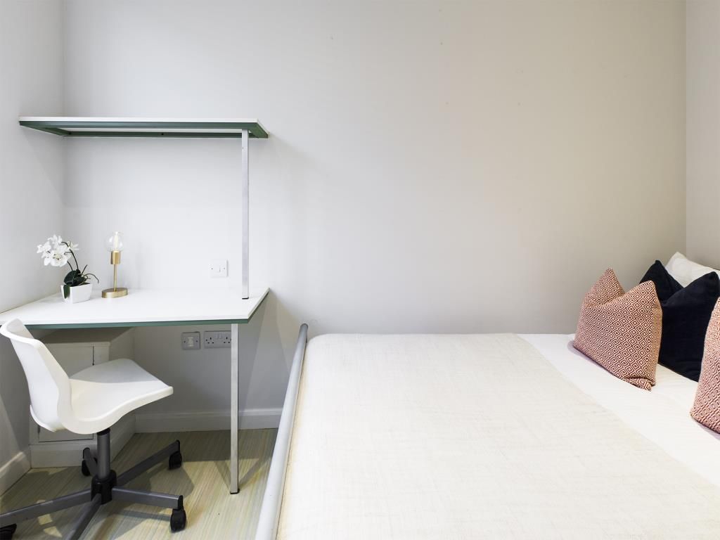 Property photo 3 of 8 Photo 2