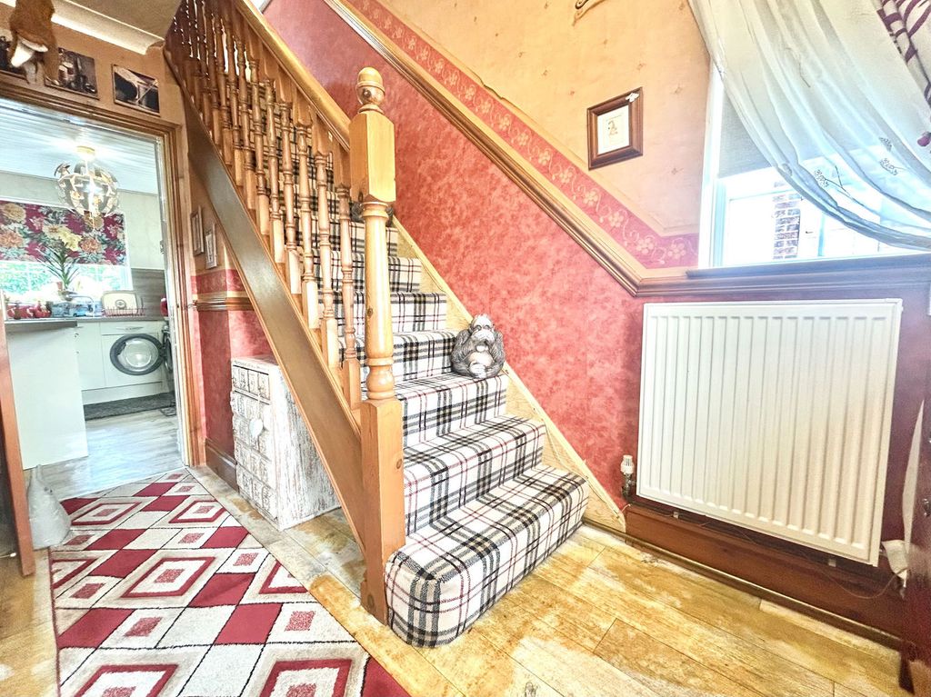 Property photo 2 of 24