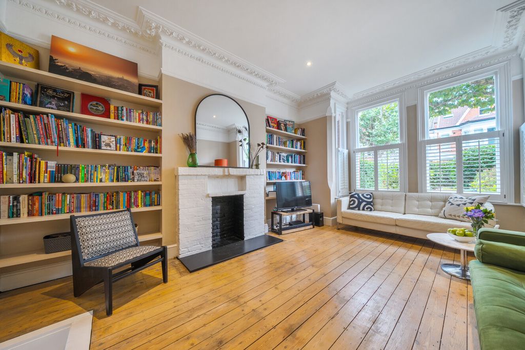 Property photo 2 of 18 18-6Aa2c2Fa09189-...