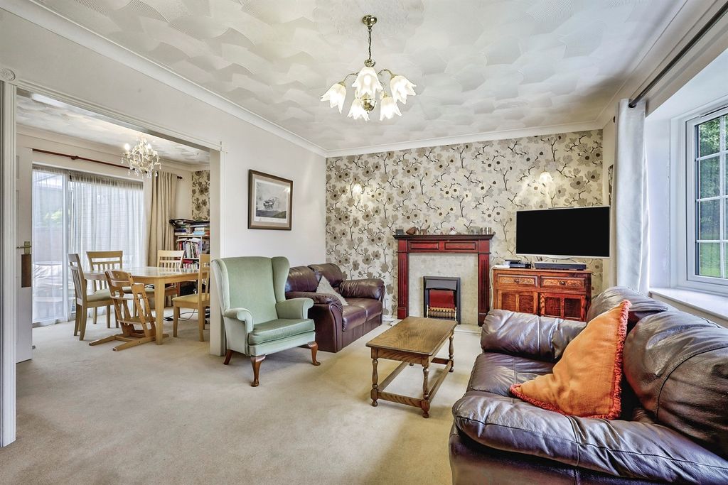 Additional image 5 of 4 bed detached house for saleGable Close, Daventry NN11
