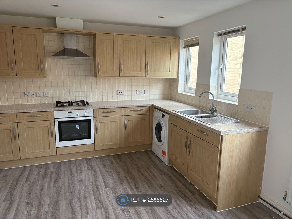 Property photo 3 of 14